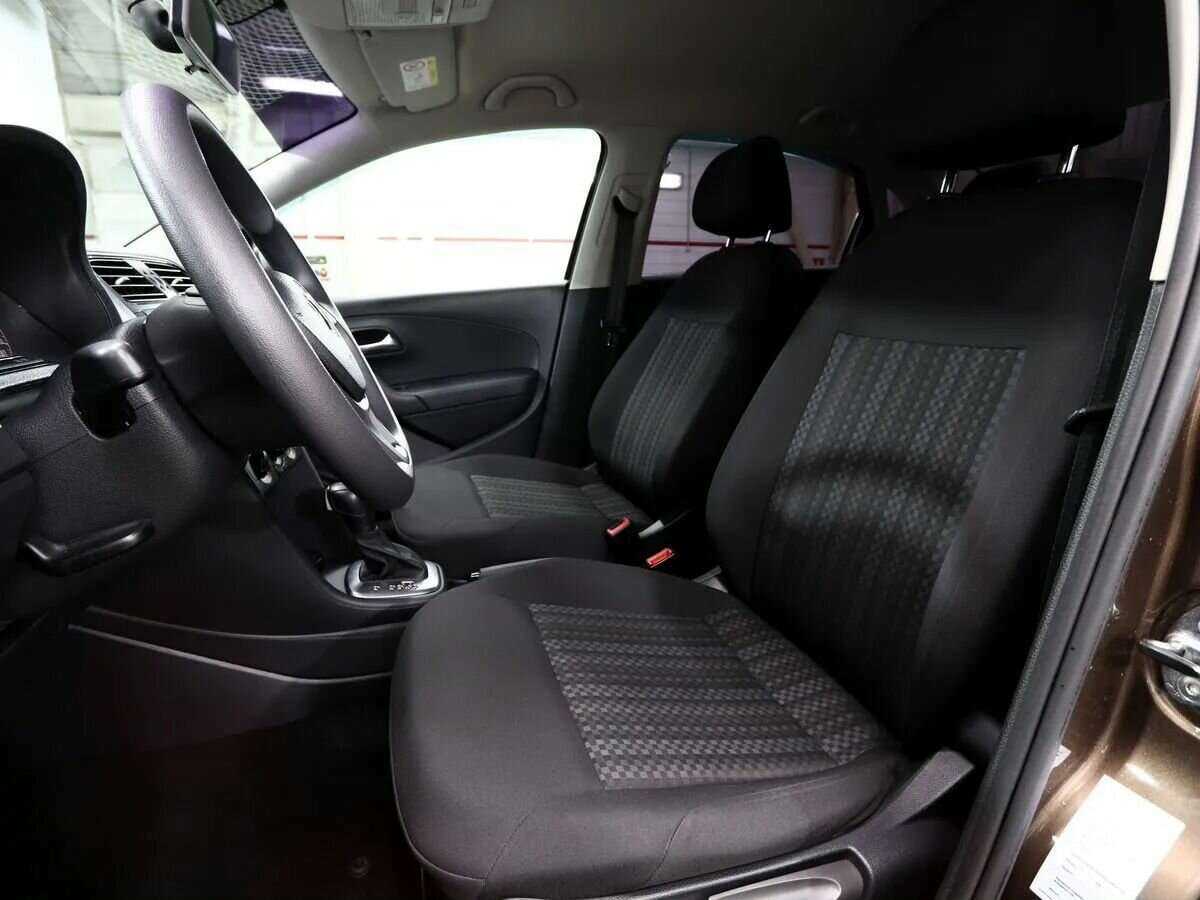 Volkswagen Polo, 2018 Фото №9