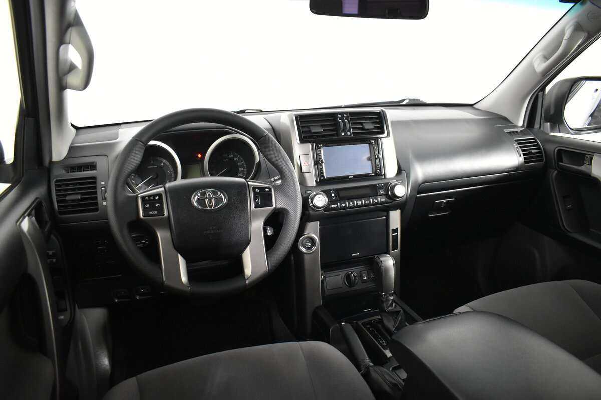 Toyota Land Cruiser Prado, 2012 Фото №12