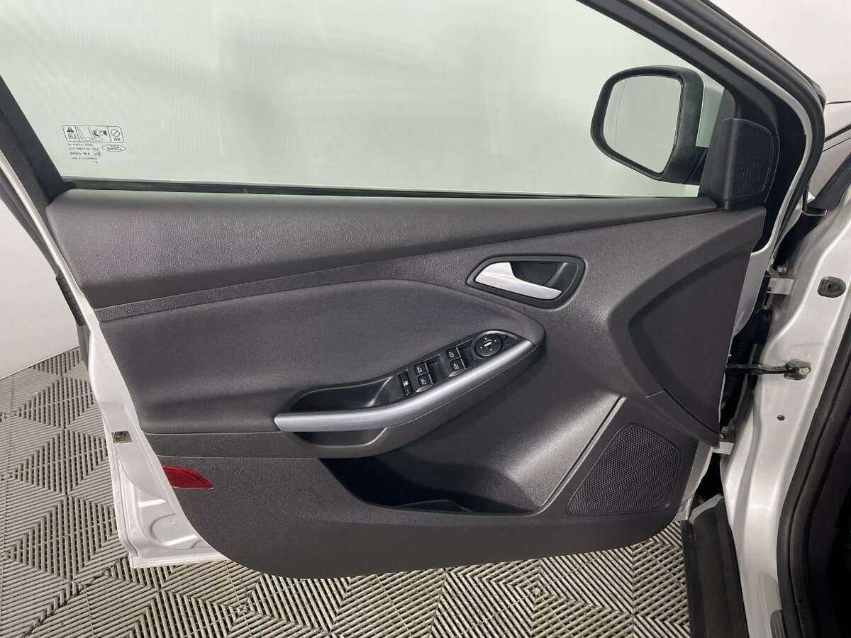 Ford Focus, 2014 Фото №8