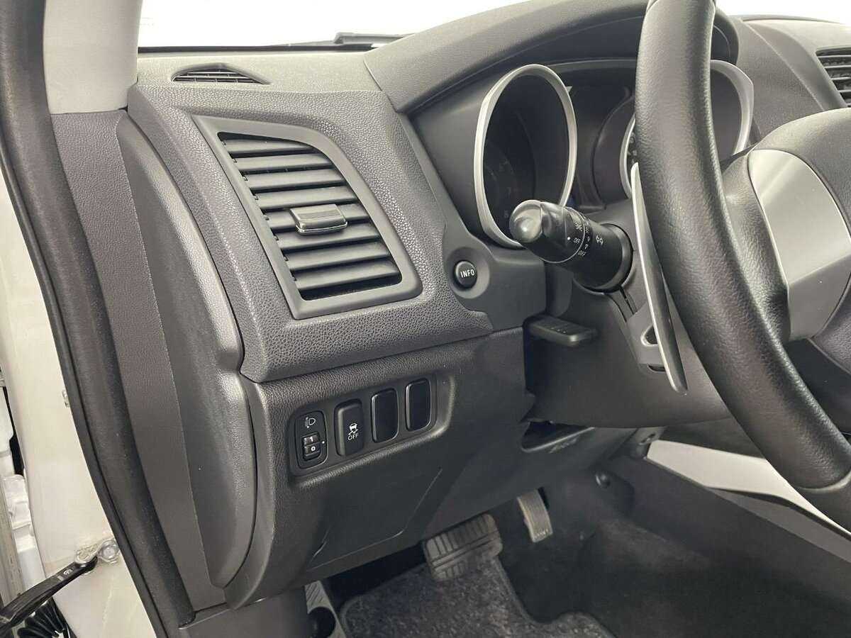 Mitsubishi ASX, 2012 Фото №9