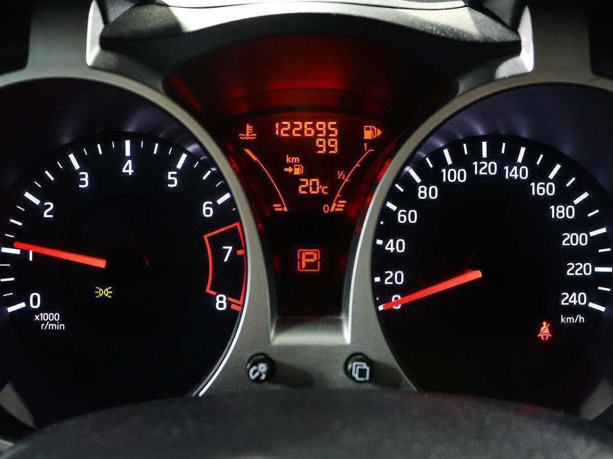 Nissan Juke, 2012 Фото №9