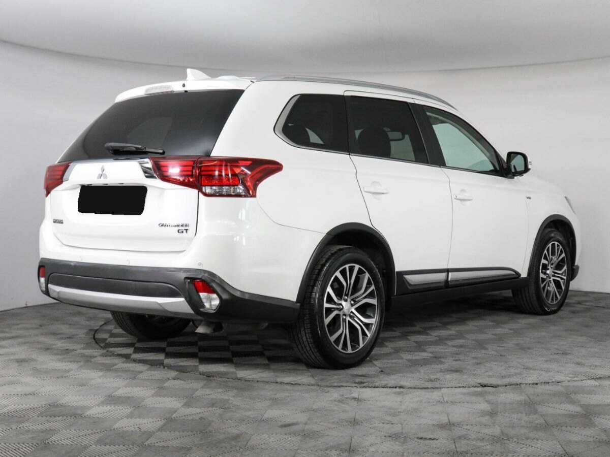 Mitsubishi Outlander, 2018 - 138 257 км. | Фото №5
