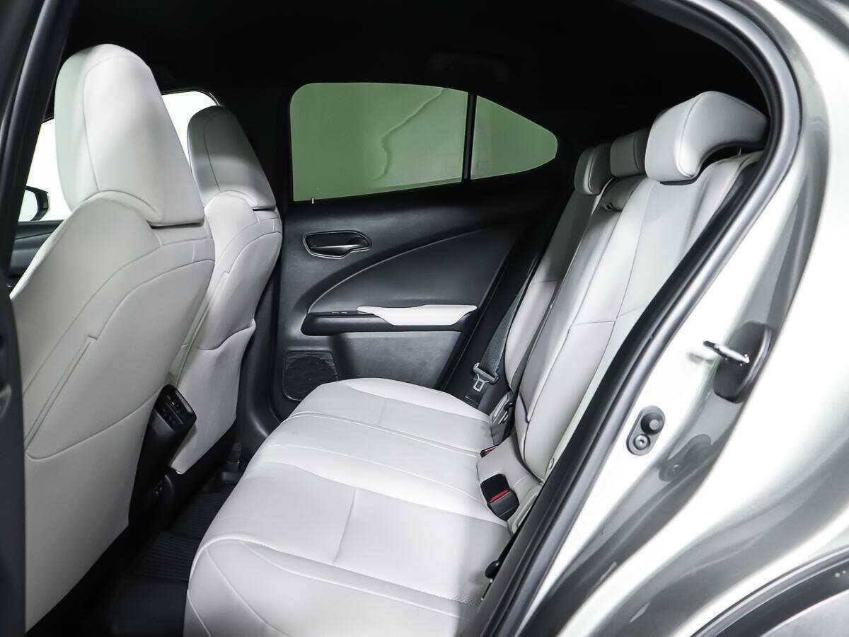 Lexus UX 200, 2019 Фото №9