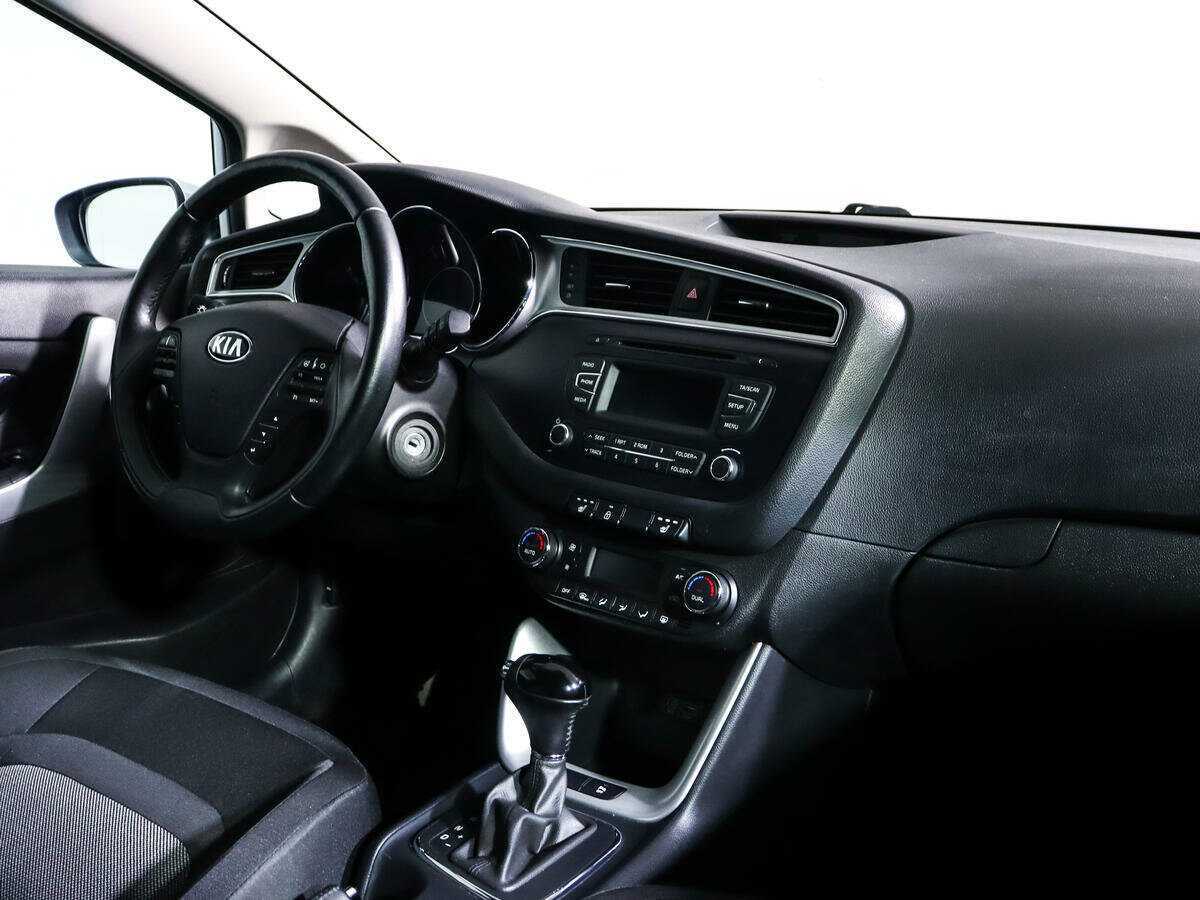 Kia Ceed, 2018 Фото №7