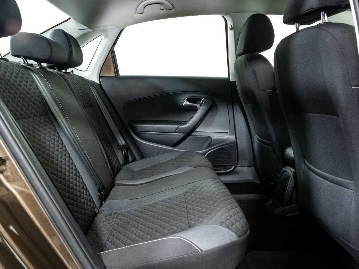 Volkswagen Polo, 2018 Фото №14