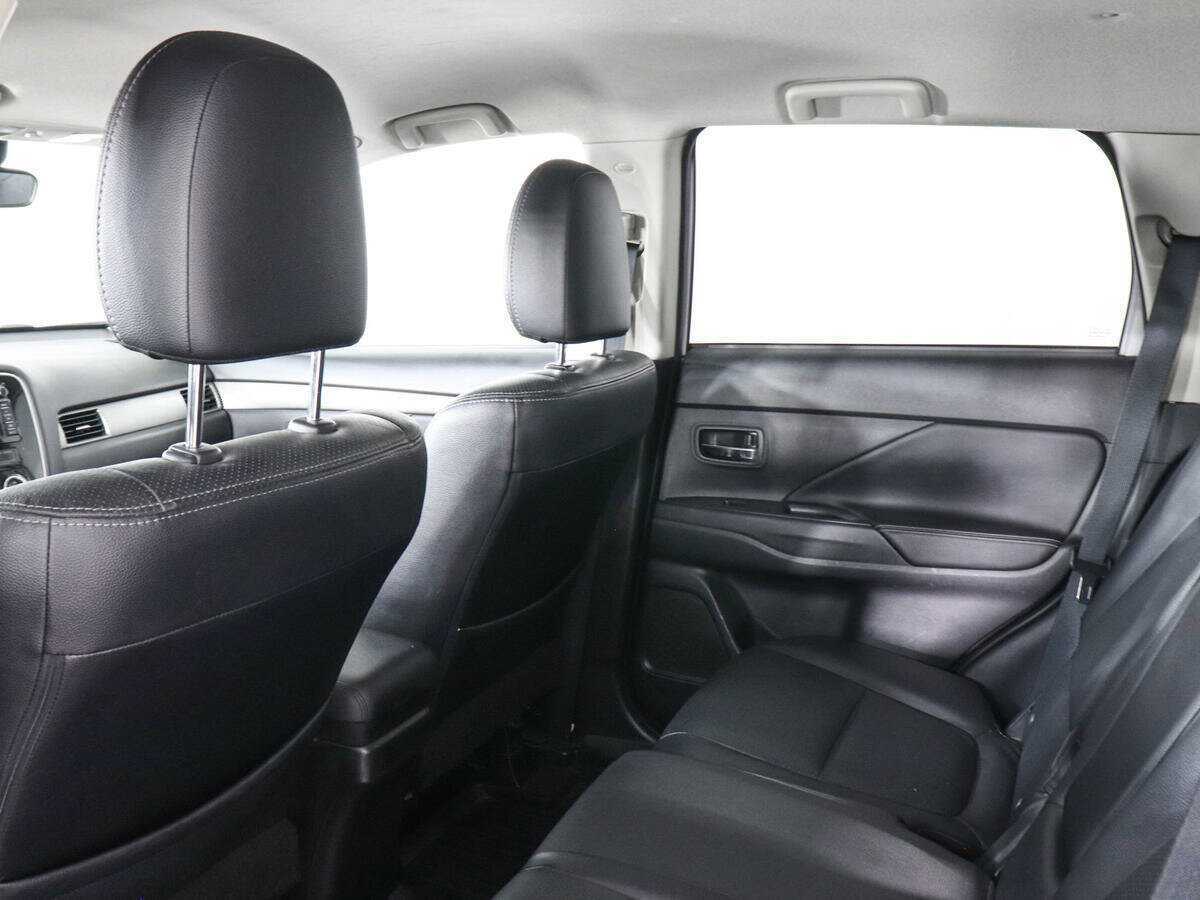 Mitsubishi Outlander, 2014 Фото №12