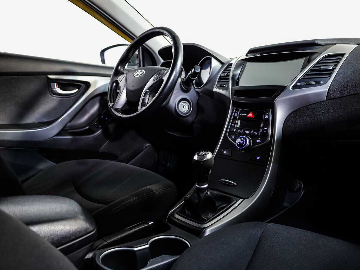 Hyundai Elantra, 2015 Фото №8