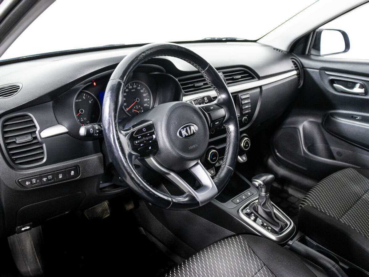 Kia Rio X-Line, 2018 Фото №11