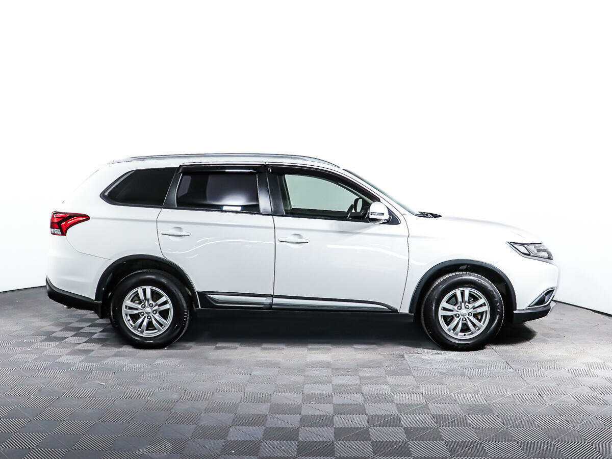 Mitsubishi Outlander, 2018 - 71 629 км. | Фото №4