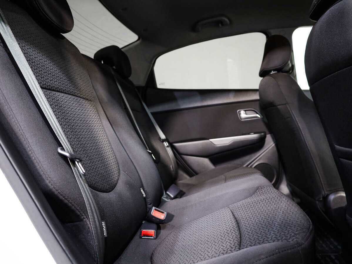 Kia Rio, 2016 Фото №12