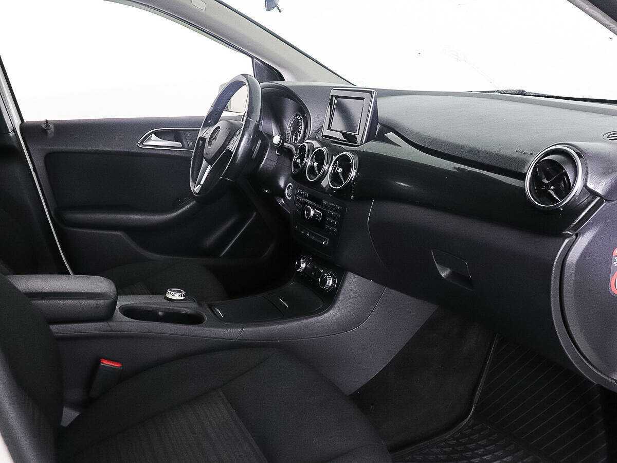 Mercedes-Benz B-Класс 180, 2014 Фото №8