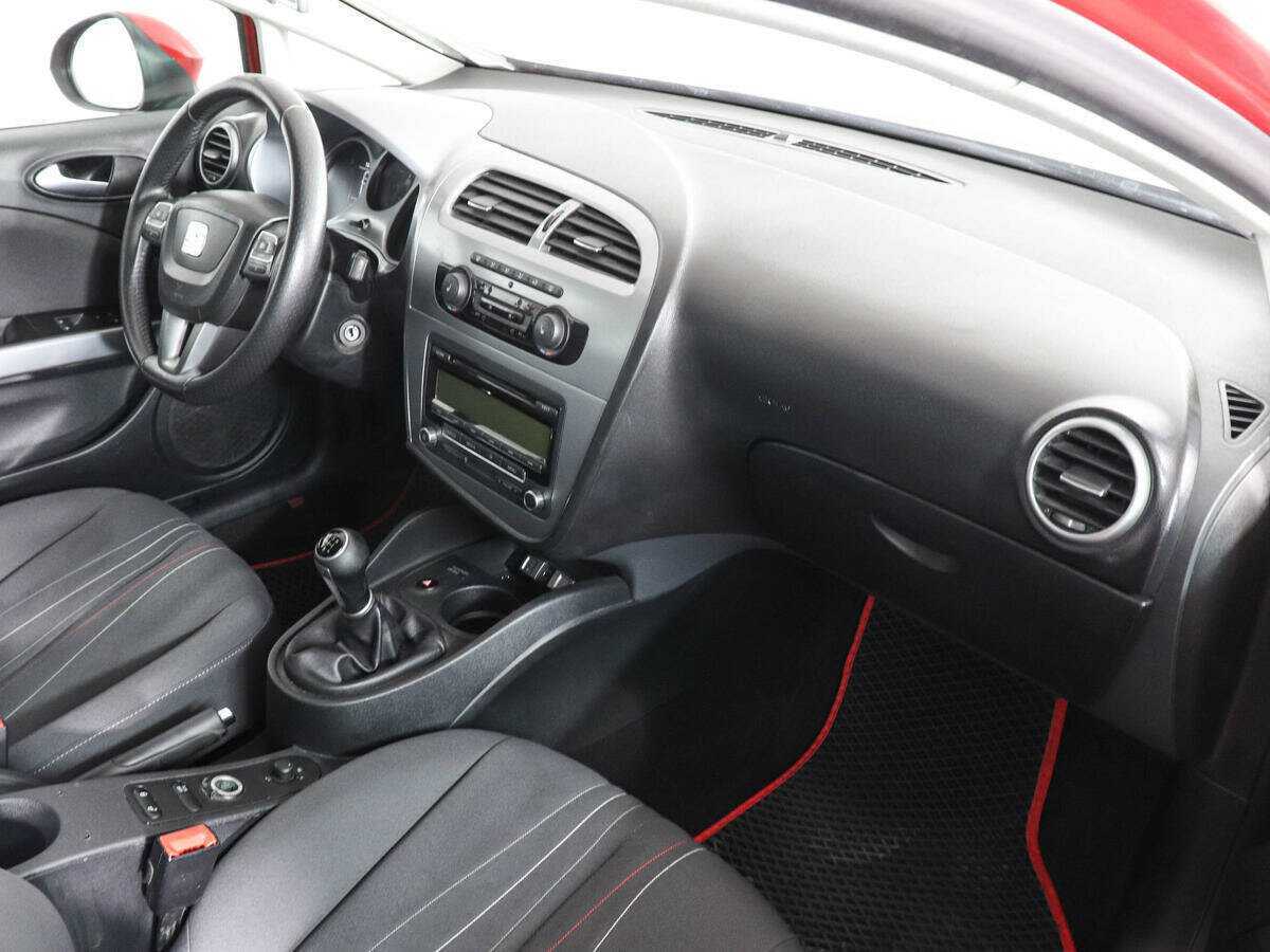 SEAT Leon, 2012 Фото №9