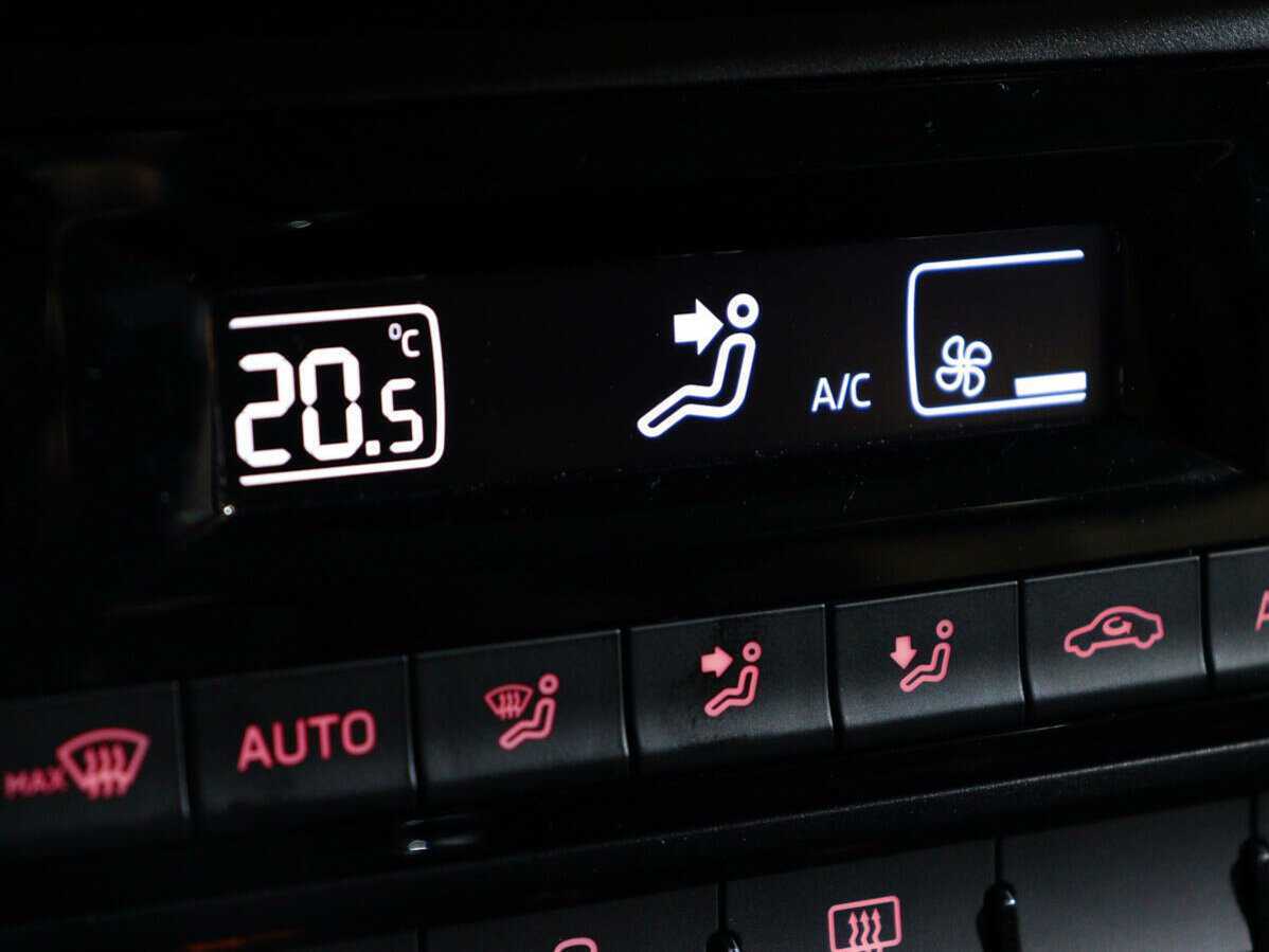 Volkswagen Polo, 2021 Фото №18