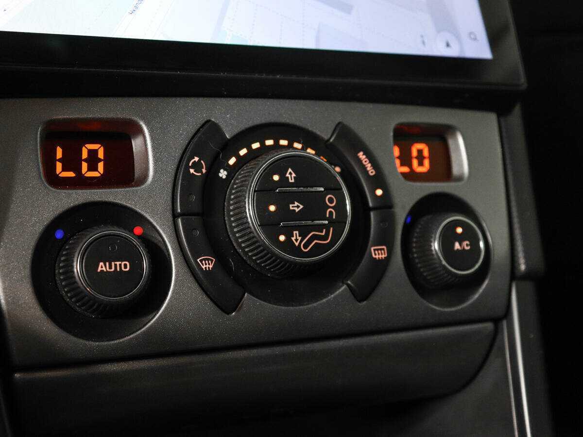 Peugeot 408, 2012 Фото №13