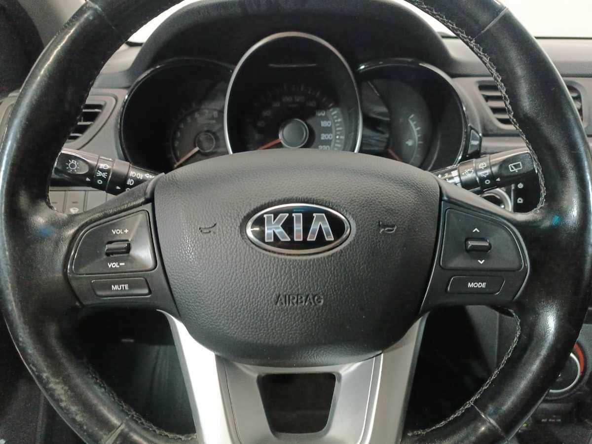 Kia Rio 6-speed, 2015 Фото №14