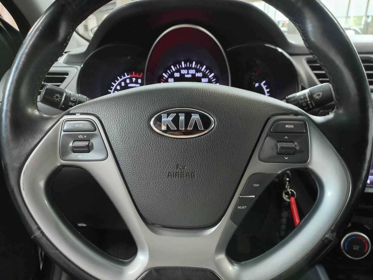 Kia Rio, 2016 Фото №16