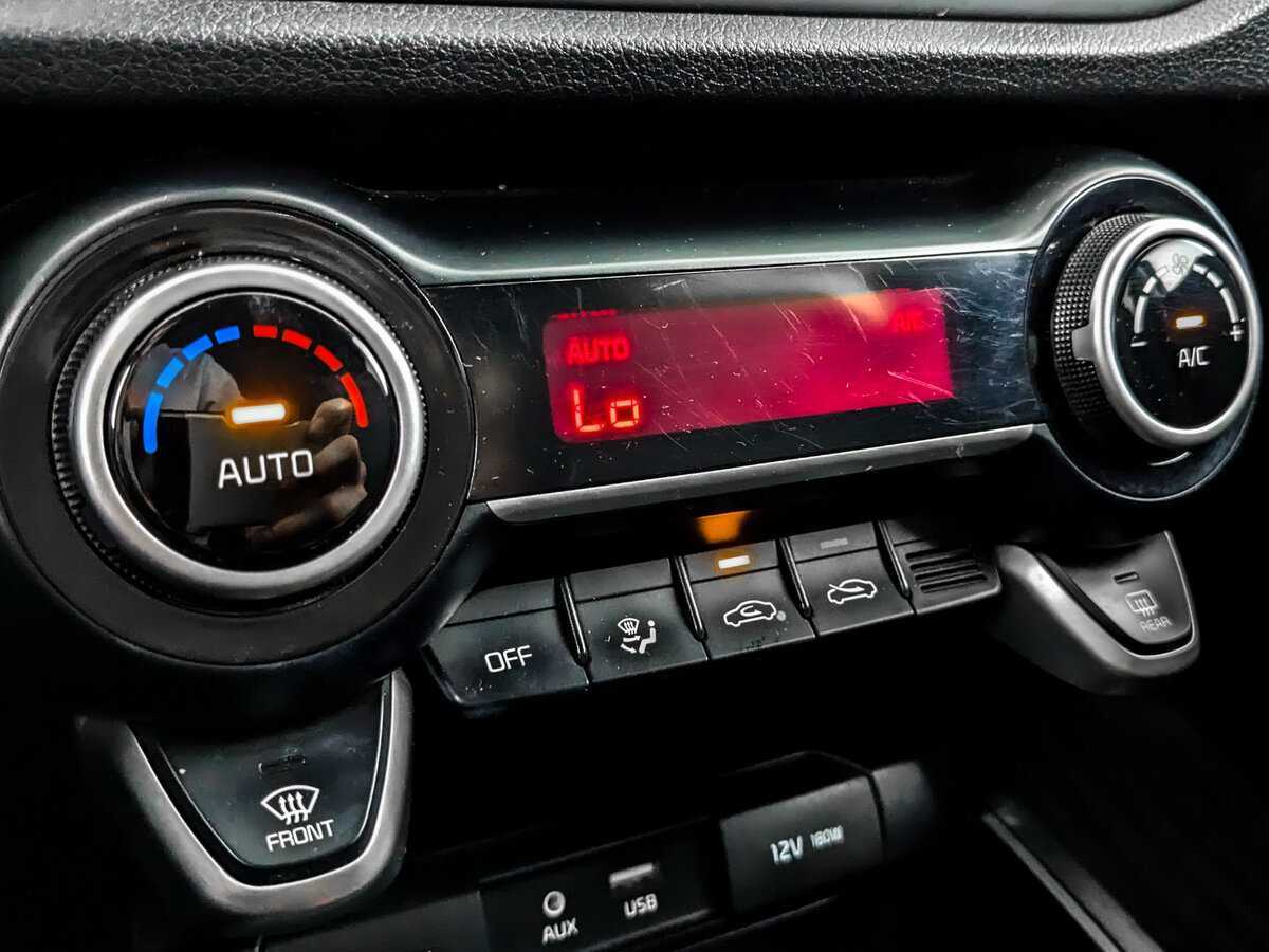 Kia Rio, 2019 Фото №21