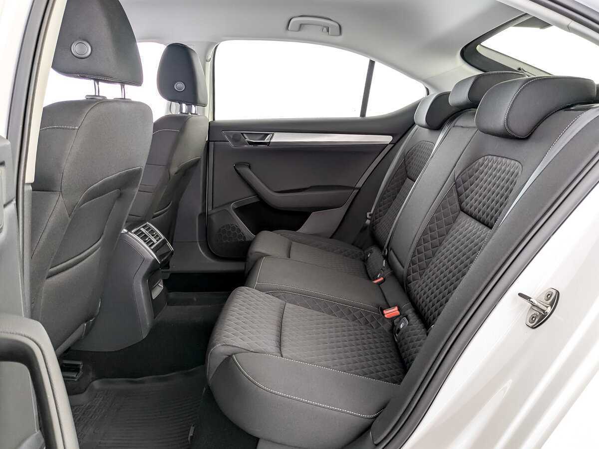 Skoda Superb, 2021 Фото №10