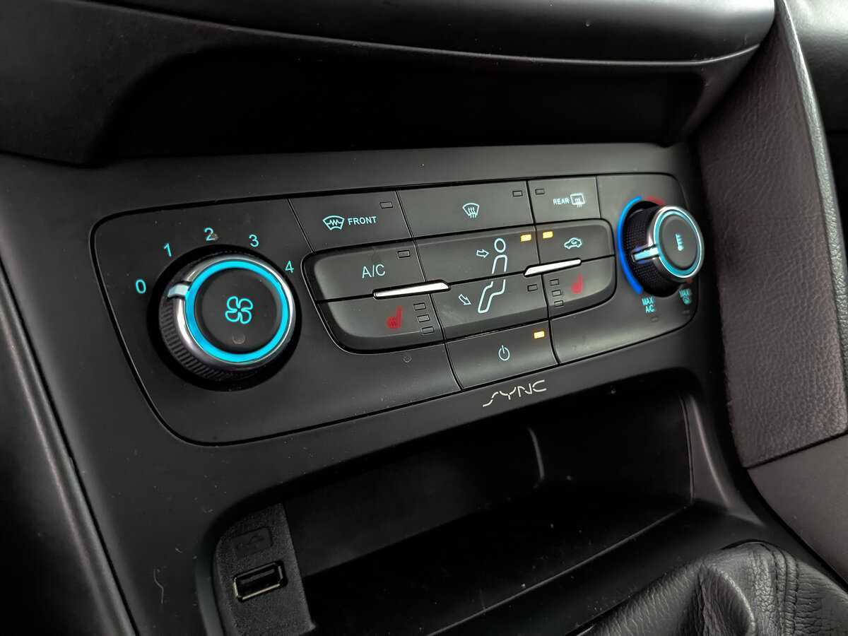 Ford Focus, 2018 Фото №21