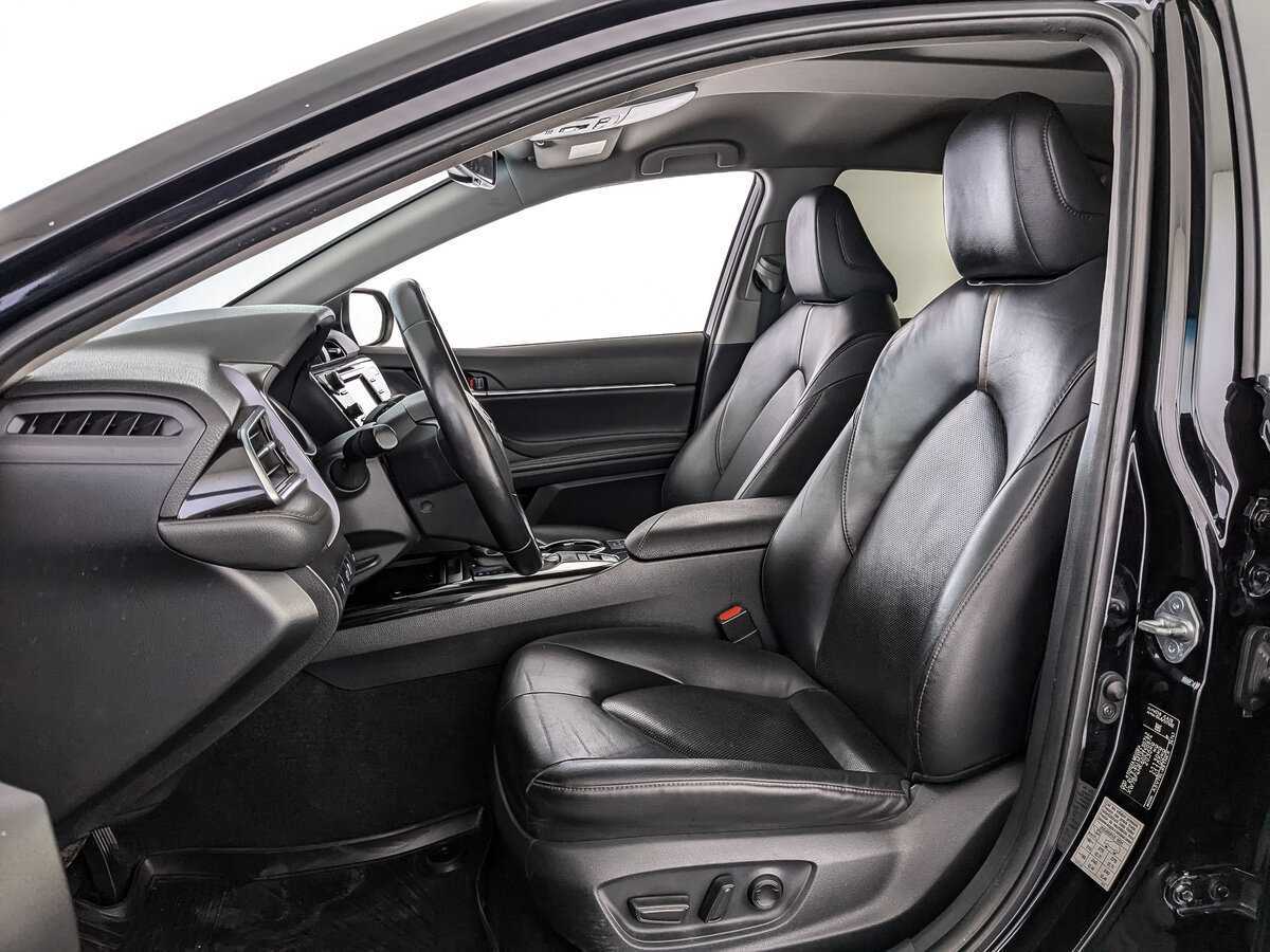 Toyota Camry, 2019 Фото №16