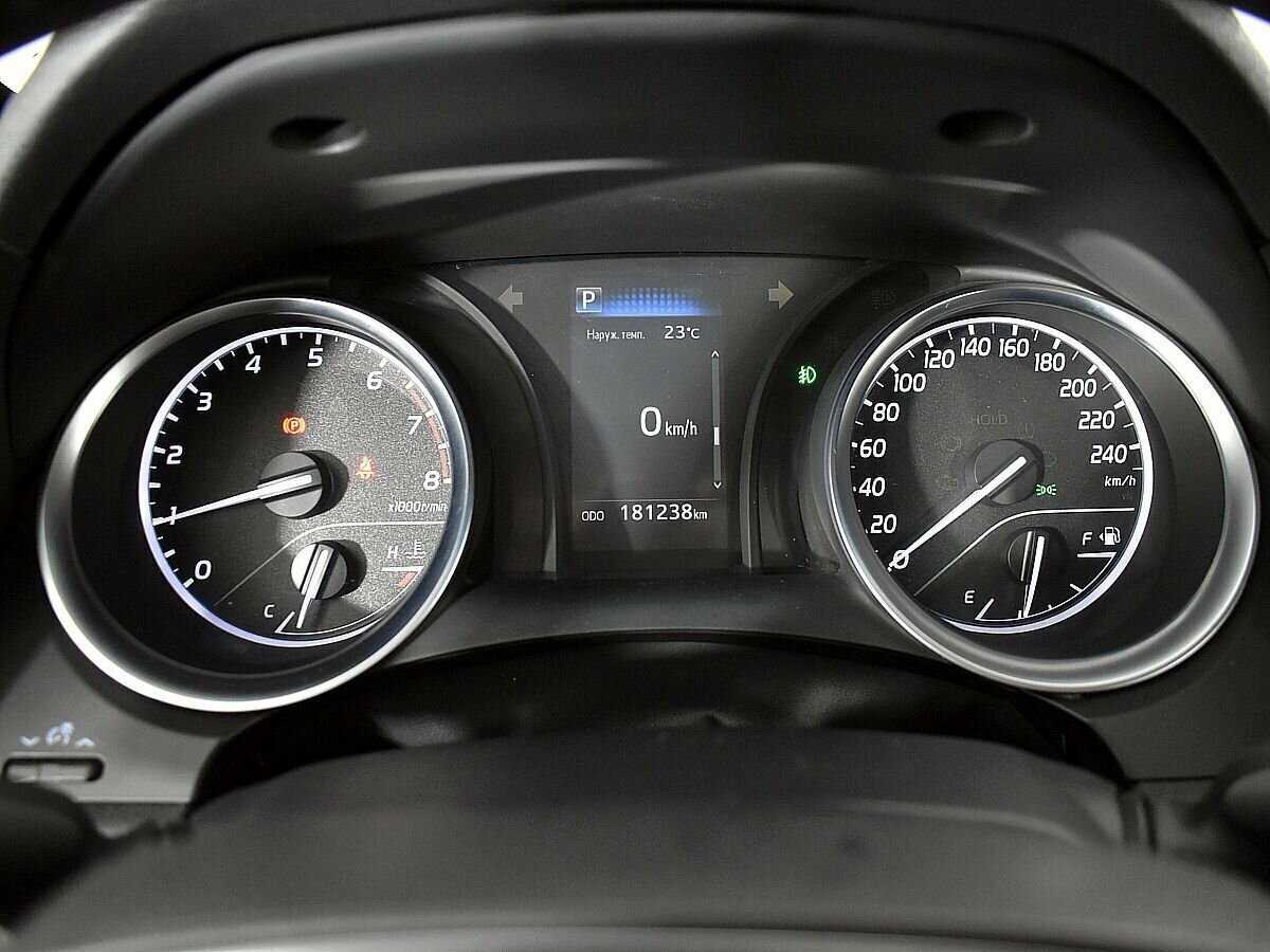 Toyota Camry, 2019 Фото №12