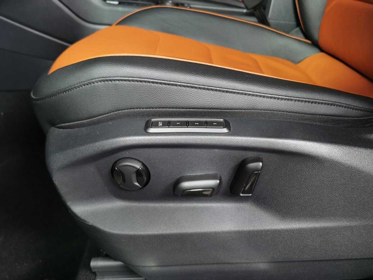 Volkswagen Tiguan, 2019 Фото №18