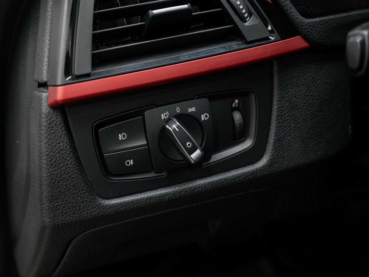 BMW 3 серии 320d xDrive, 2013 Фото №17