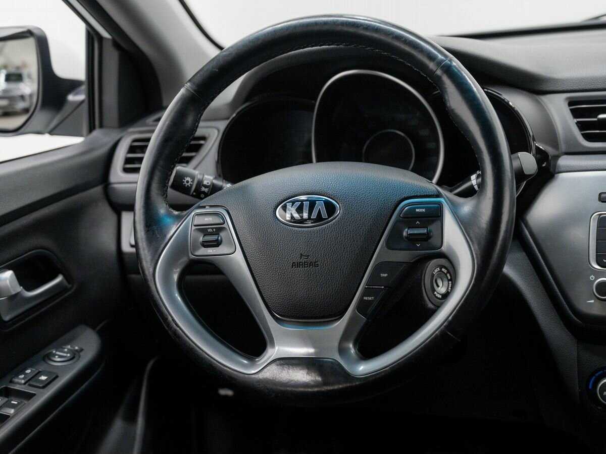 Kia Rio, 2016 Фото №11