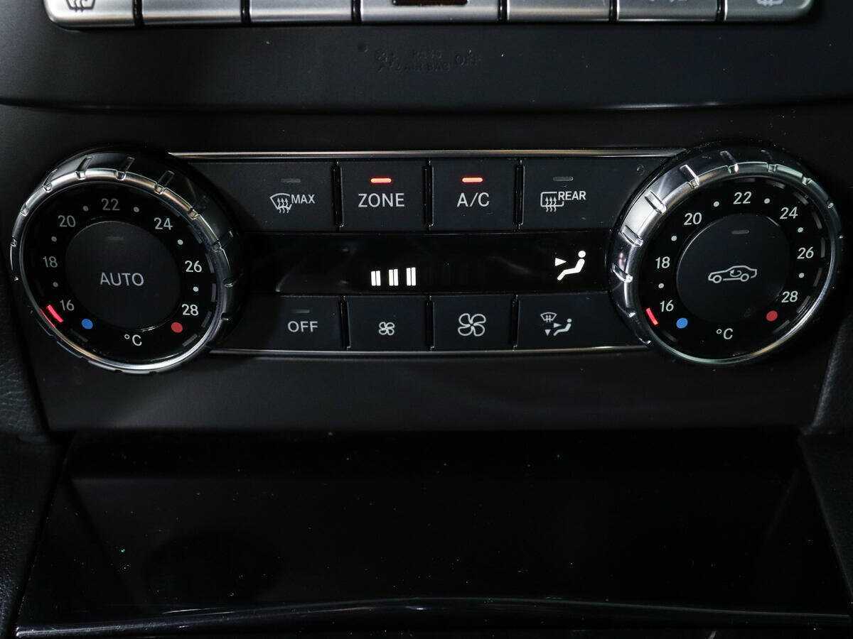 Mercedes-Benz C-Класс 180 BlueEFFICIENCY, 2012 Фото №14