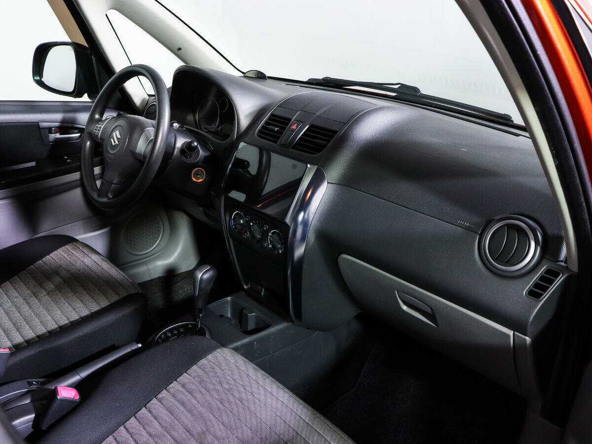 Suzuki SX4, 2012 Фото №9