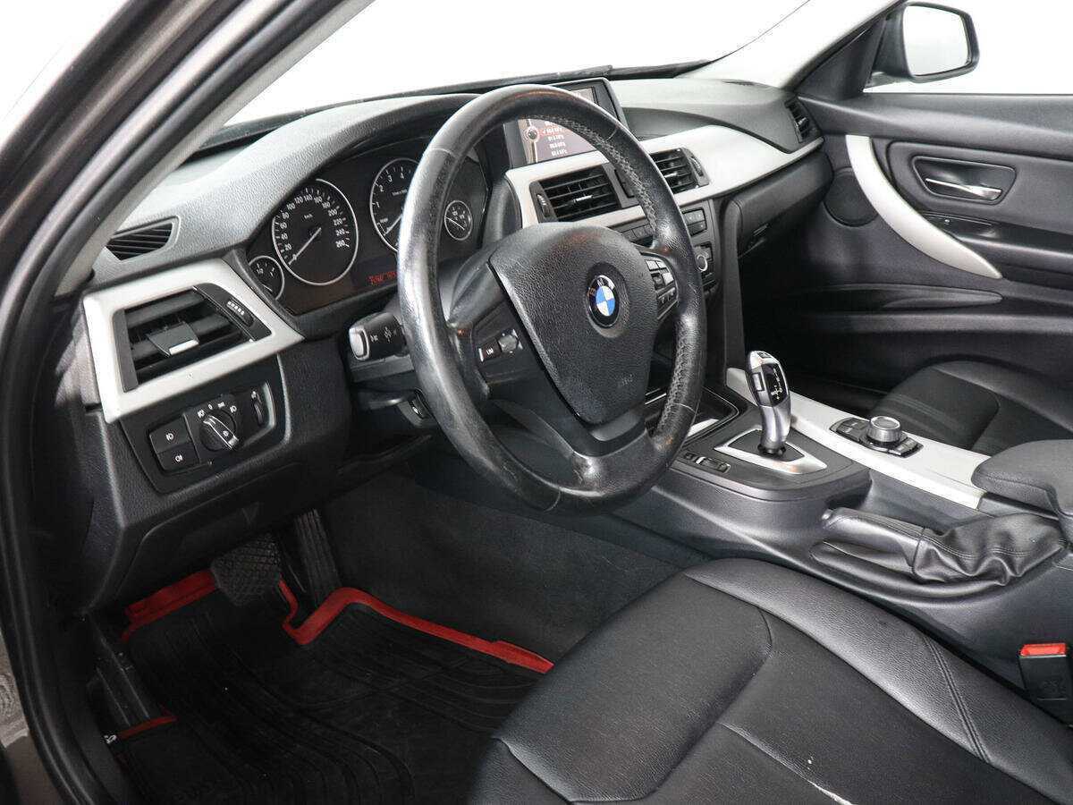 BMW 3 серии 320i, 2013 Фото №12