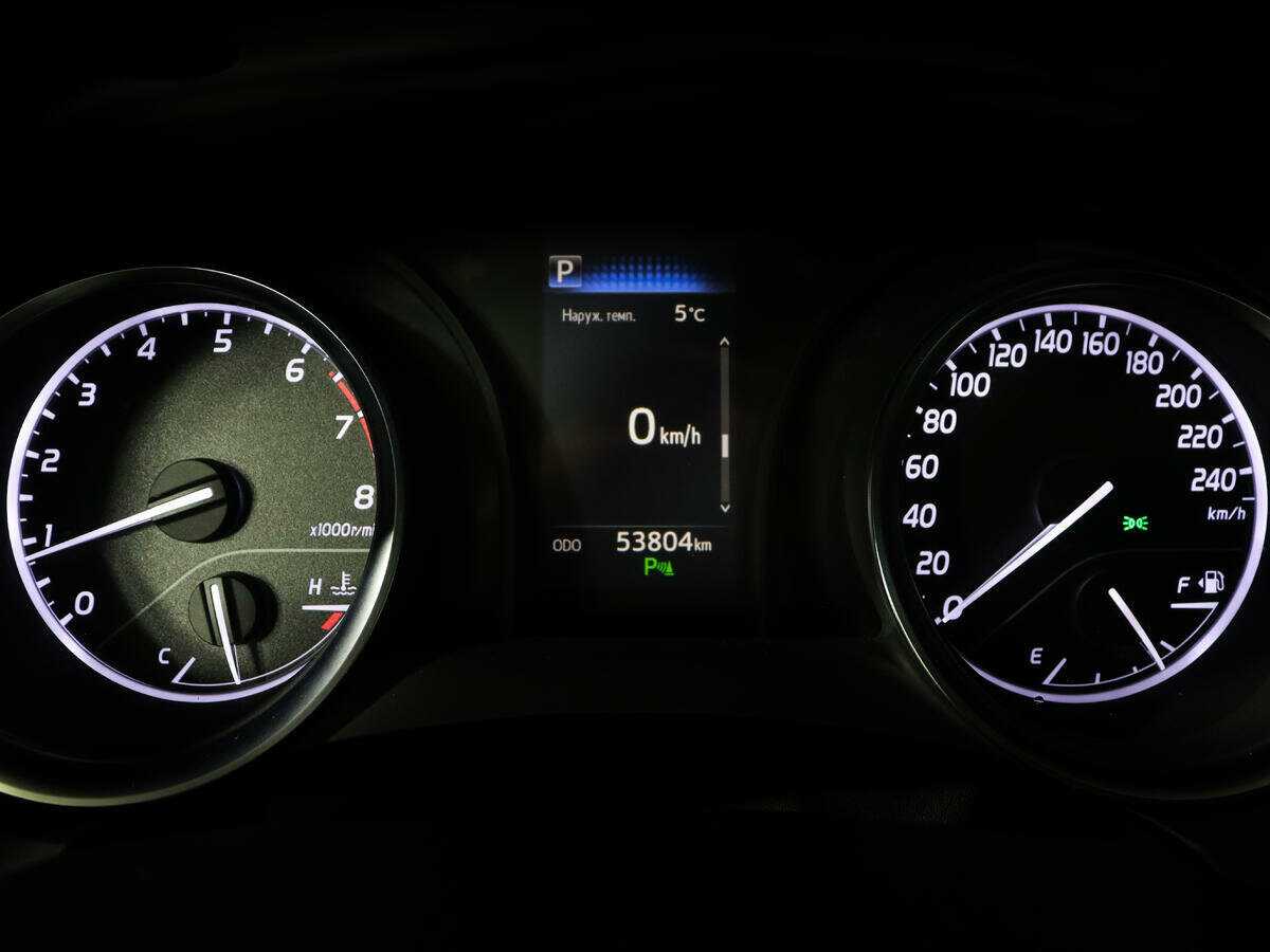 Toyota Camry, 2018 Фото №11