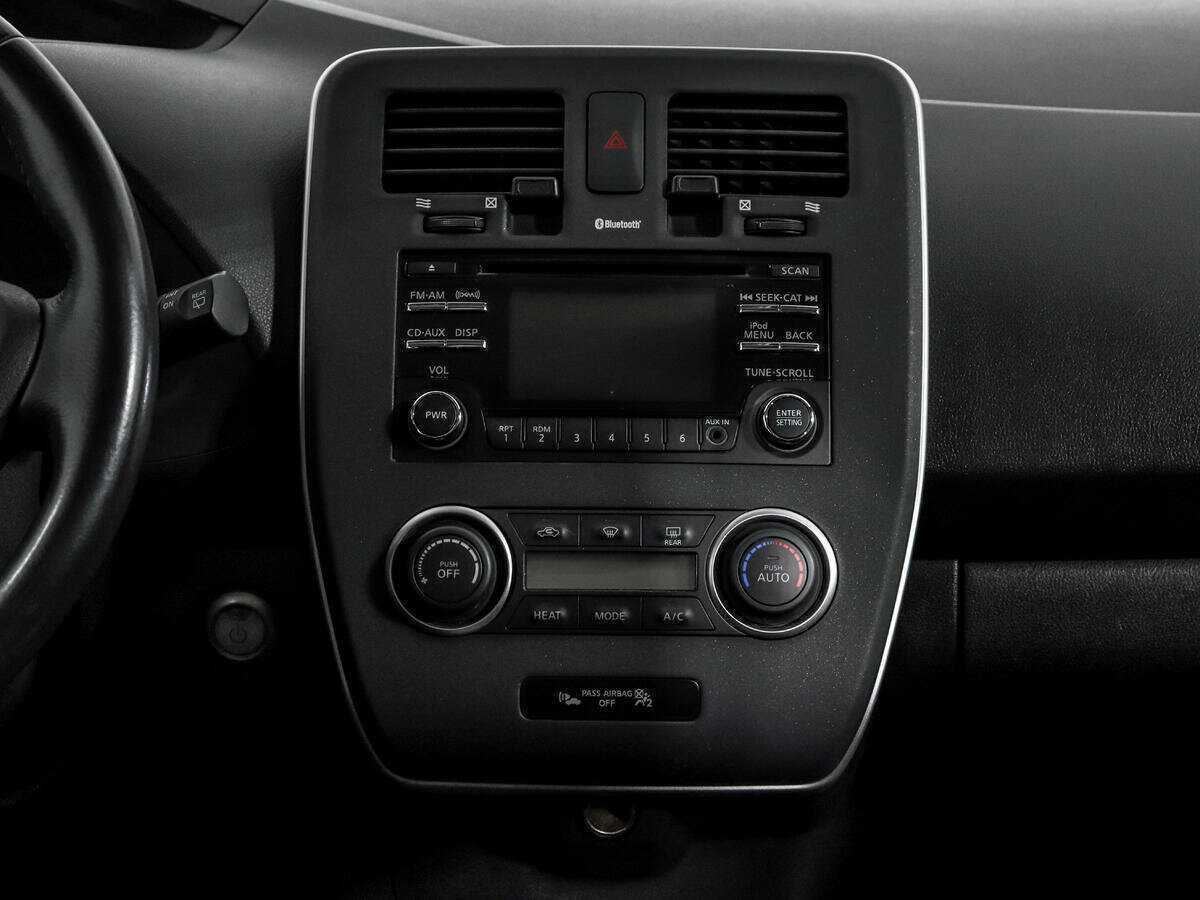 Nissan Leaf, 2013 Фото №18