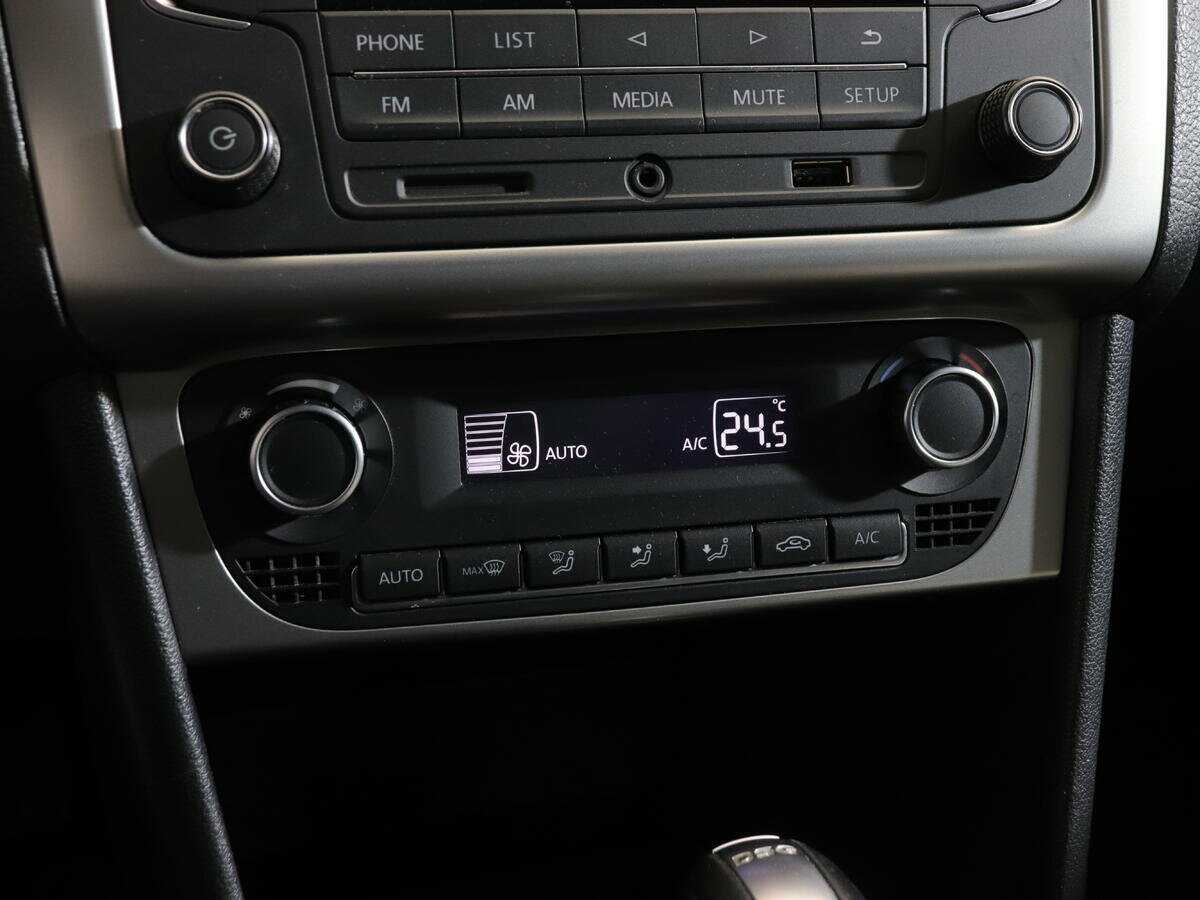 Volkswagen Polo, 2017 Фото №18