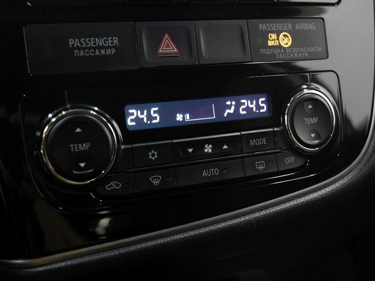 Mitsubishi Outlander, 2016 Фото №23