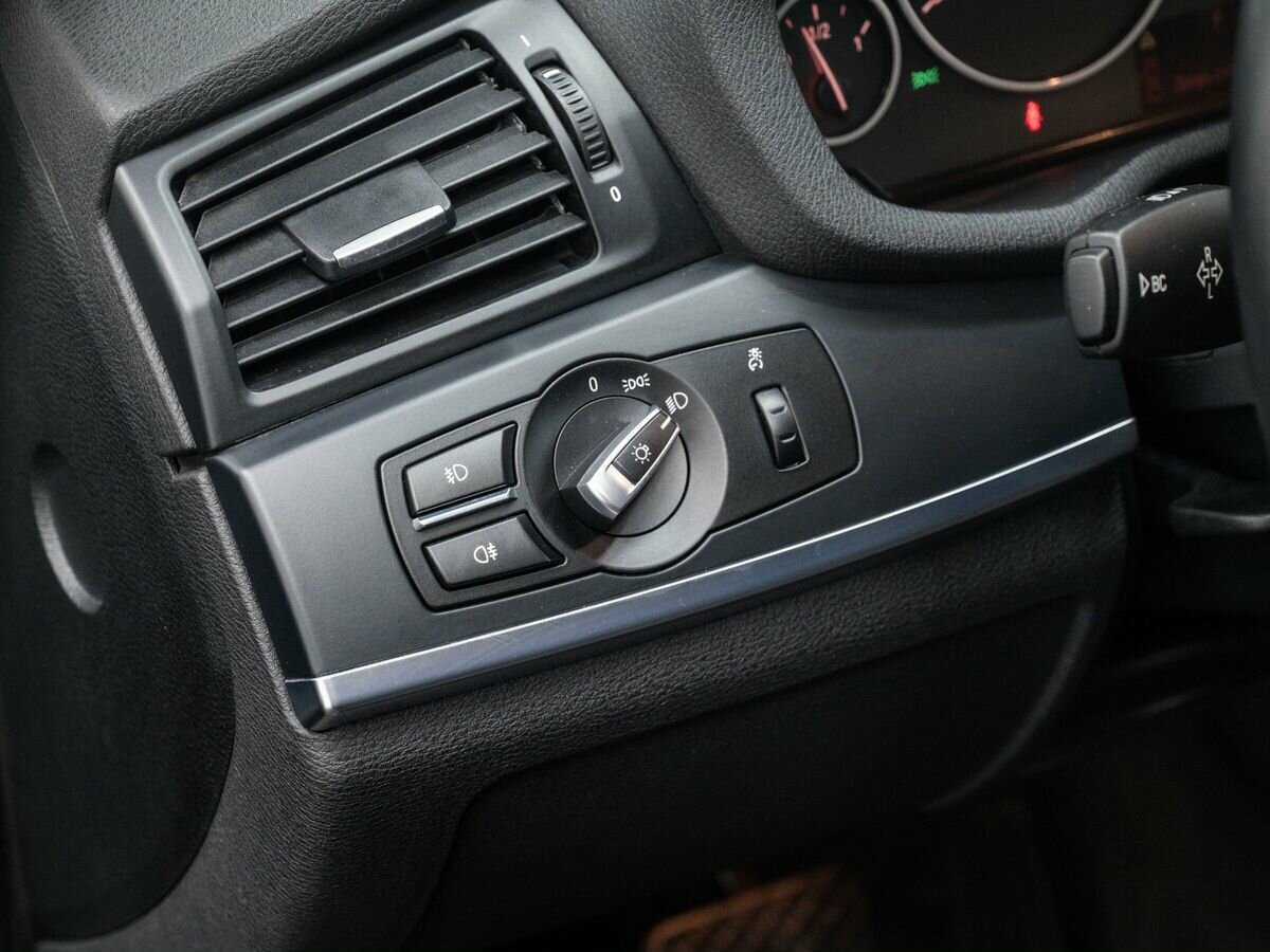 BMW X3 20i xDrive, 2013 Фото №17