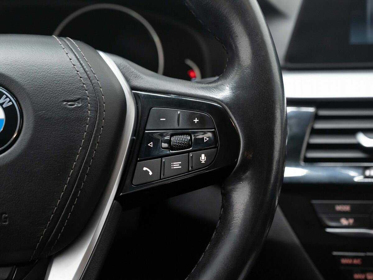 BMW 5 серии 520i, 2019 Фото №19