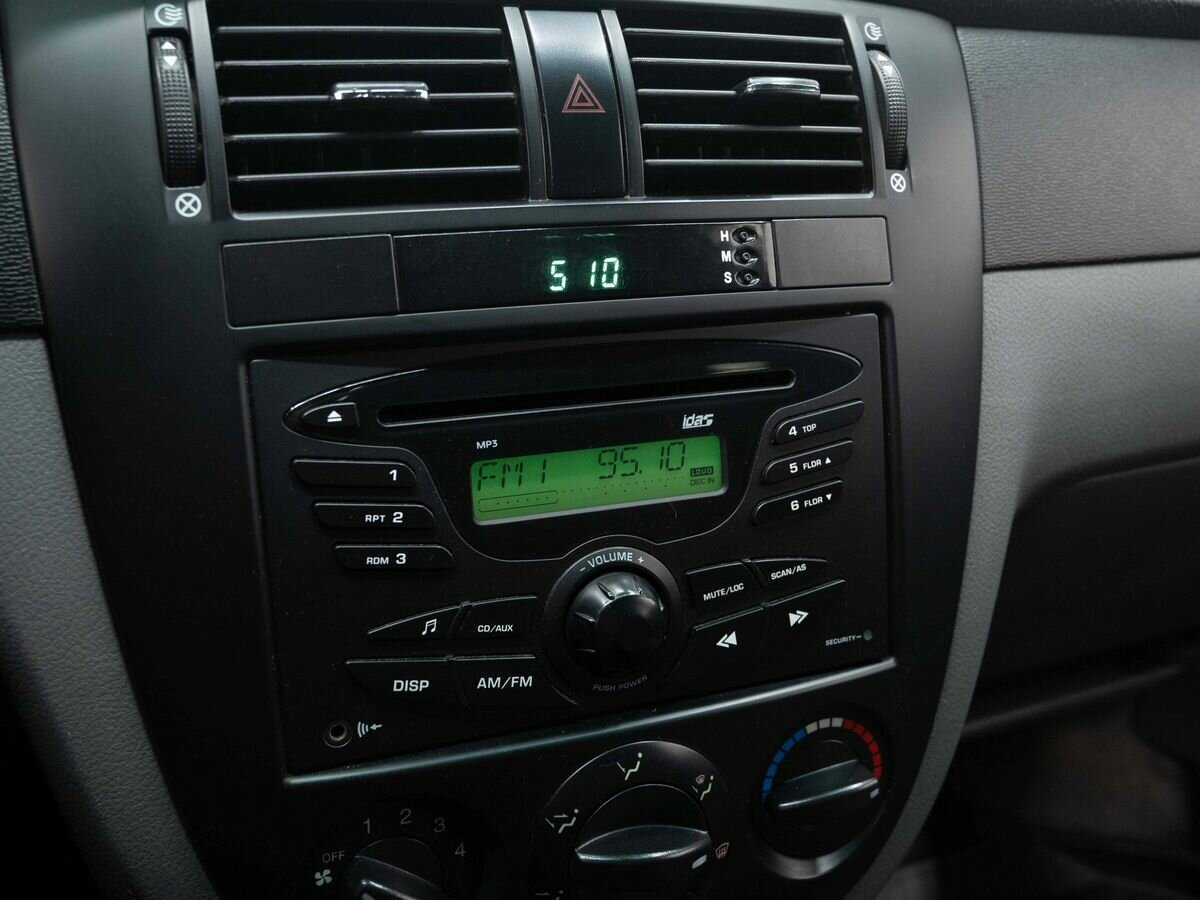 Daewoo Gentra, 2013 Фото №18