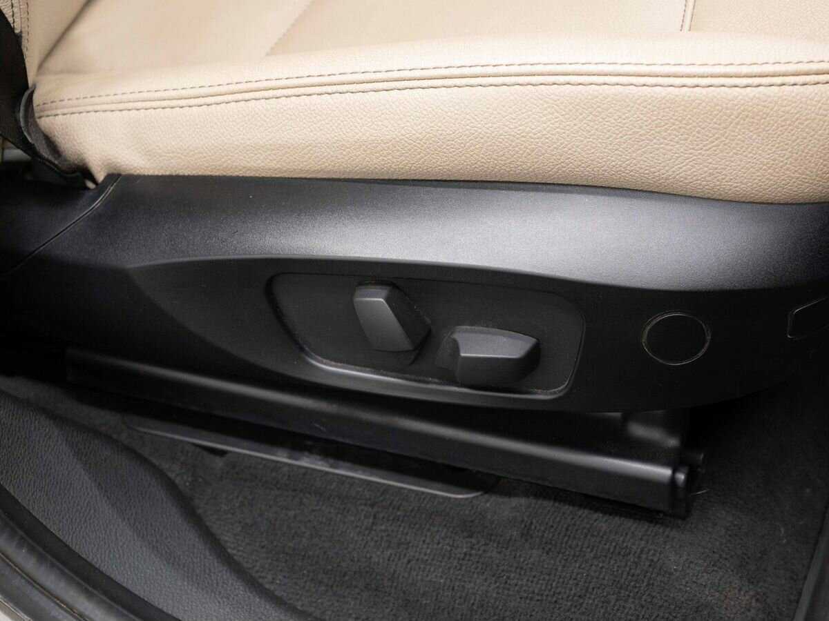 BMW X3 28i xDrive, 2014 Фото №14