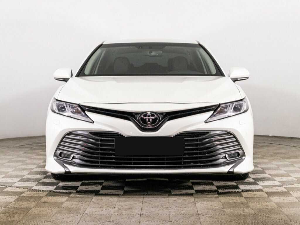 Toyota Camry, 2018 - 130 885 км. | Фото №2