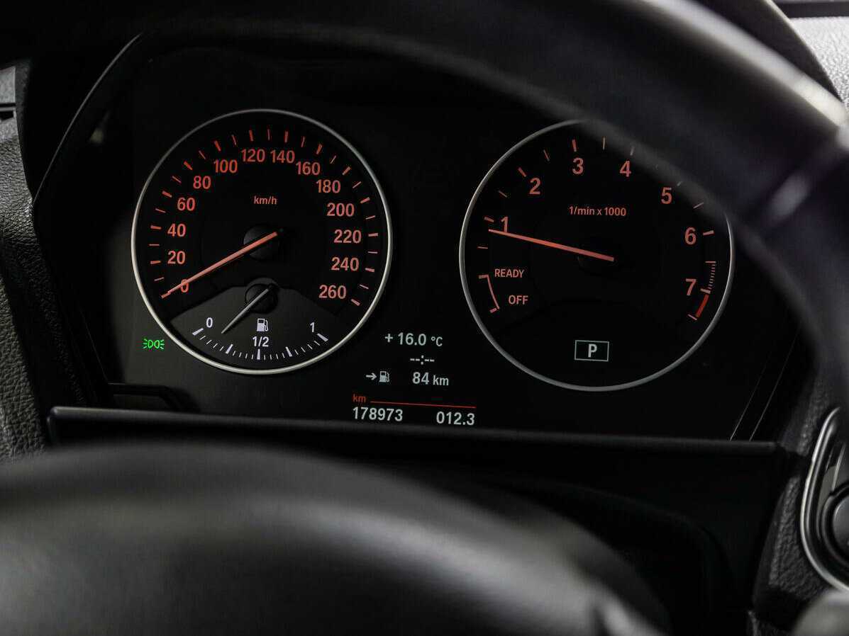 BMW 1 серии 118i, 2012 Фото №11