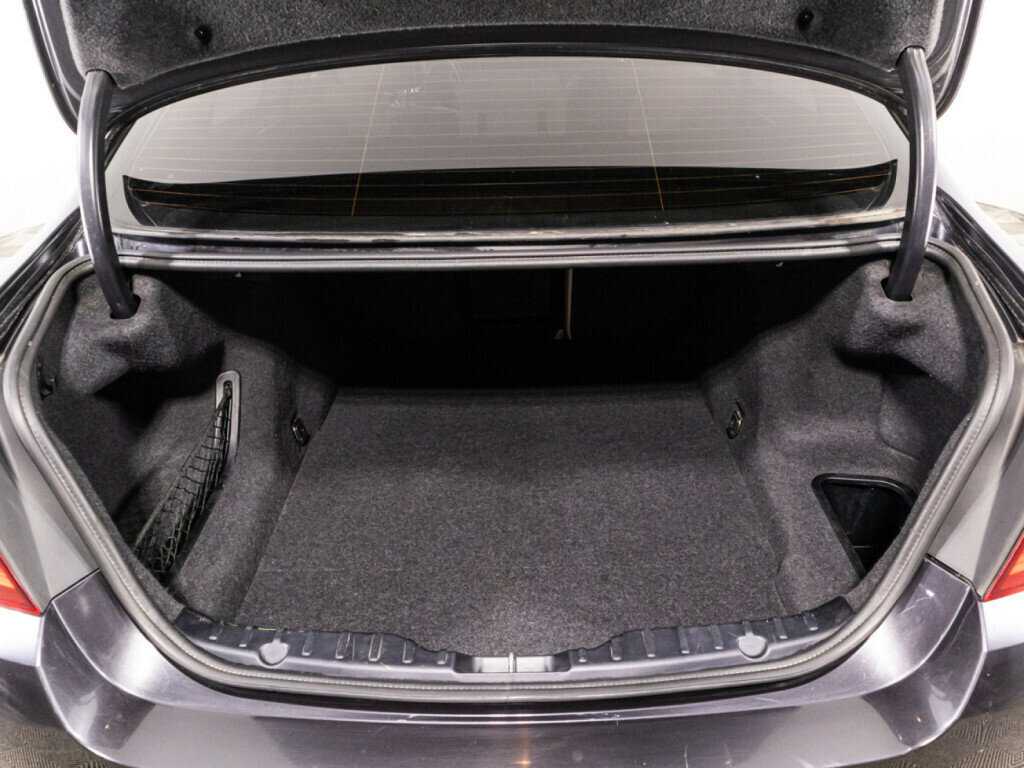 BMW 5 серии 528i, 2012 Фото №15