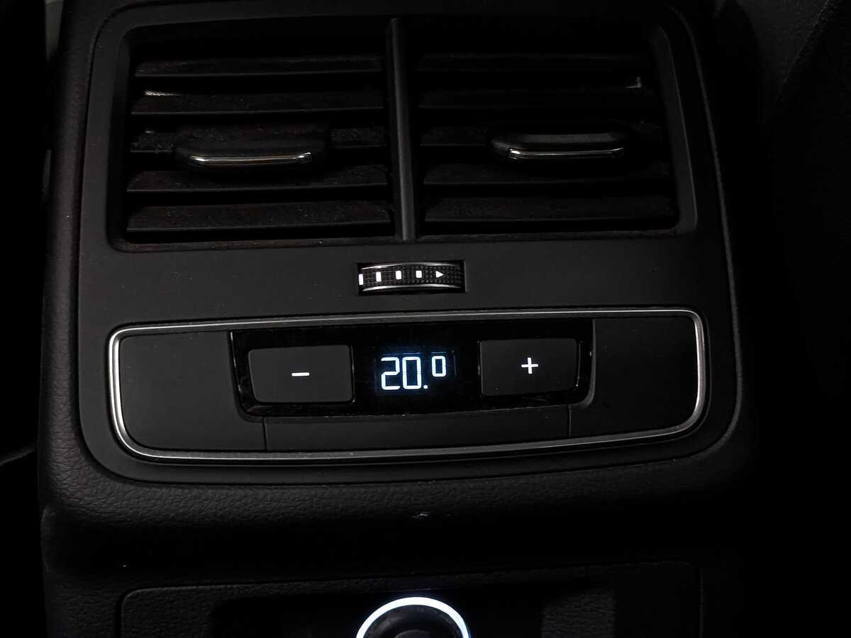 Audi A4, 2018 Фото №29