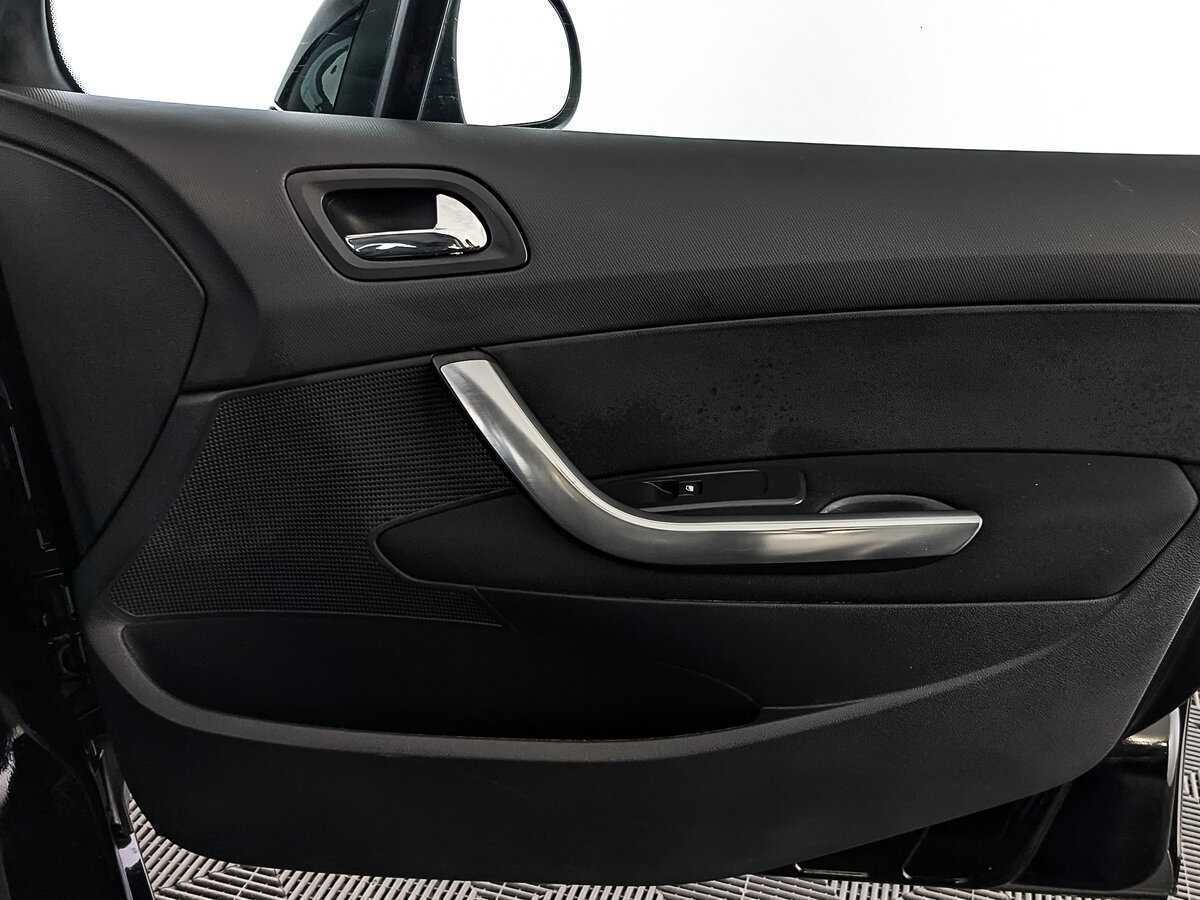 Peugeot 408, 2016 Фото №23