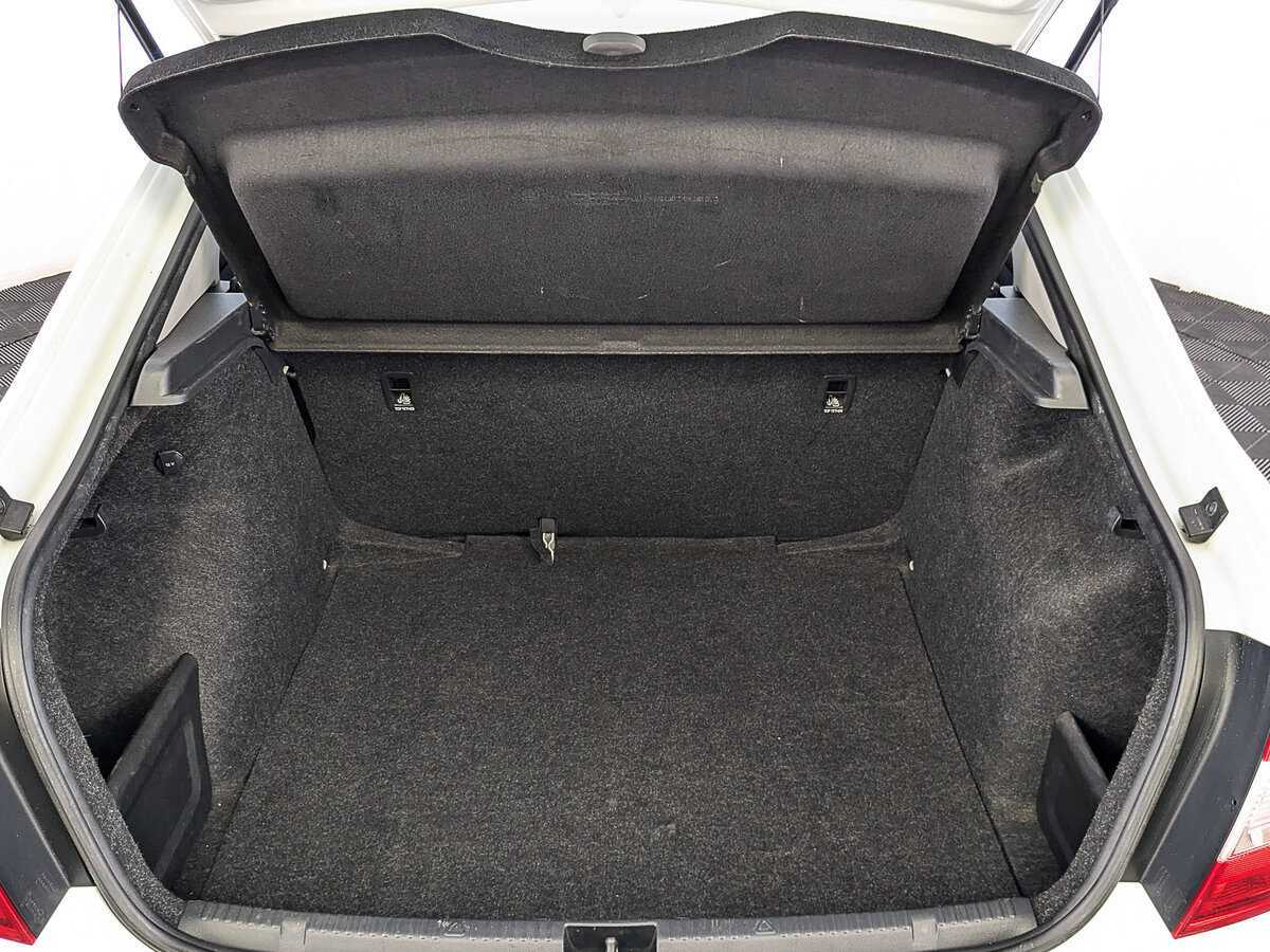 Skoda Rapid, 2017 Фото №10