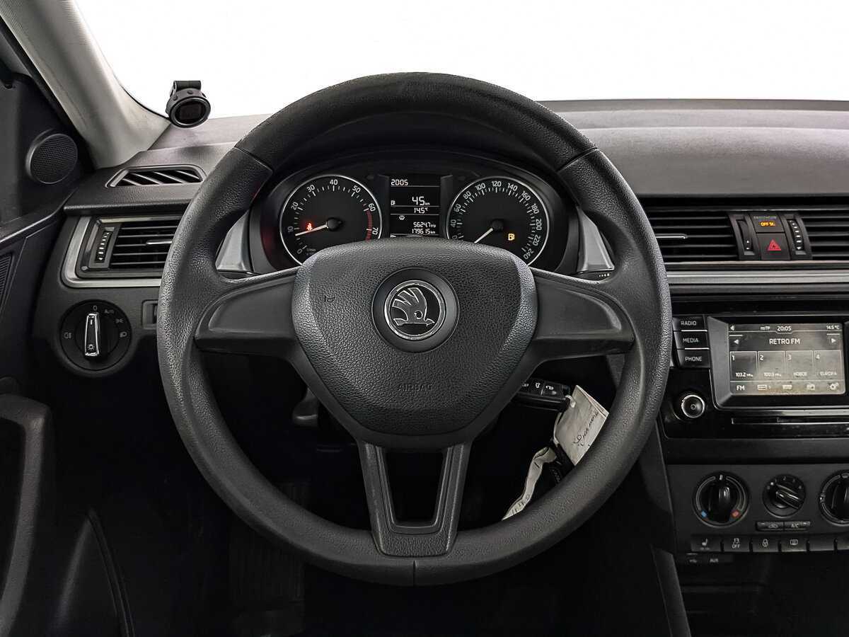Skoda Rapid, 2017 Фото №21