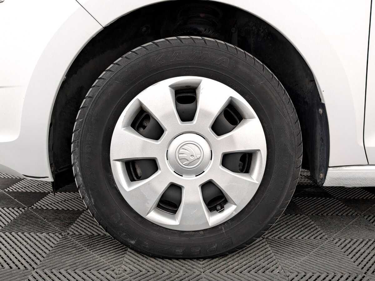 Skoda Rapid, 2017 Фото №18