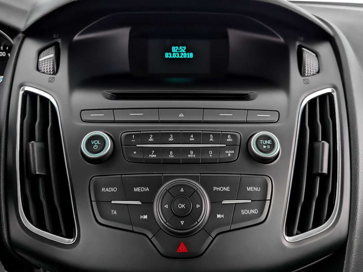 Ford Focus, 2018 Фото №15