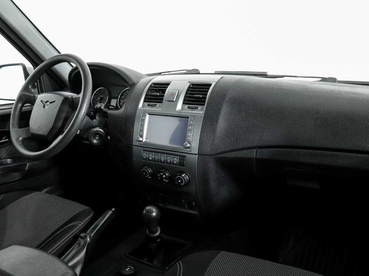 УАЗ Patriot, 2015 Фото №9