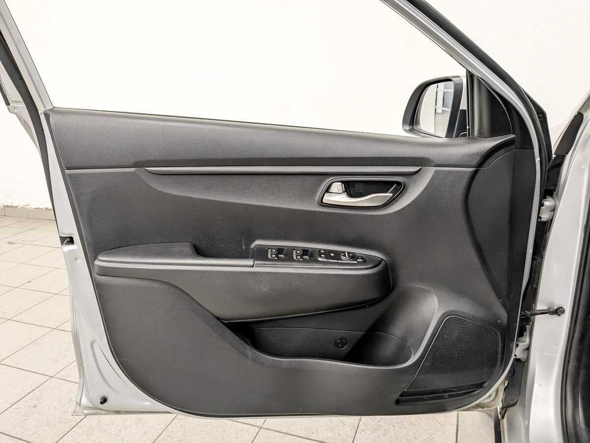 Kia Rio X-Line, 2020 Фото №19